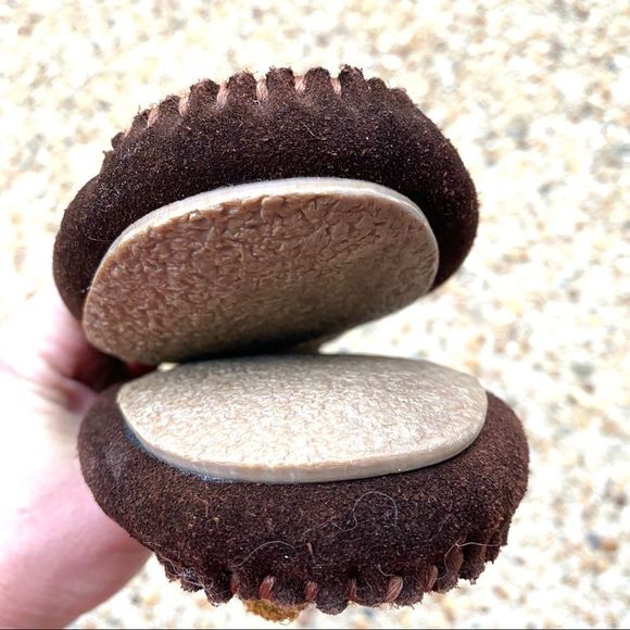 Minnetonka Moccasin Unisex Kids Suede Brown Tie Faux Fur Lining Slippers Size 3 - Picture 6 of 6